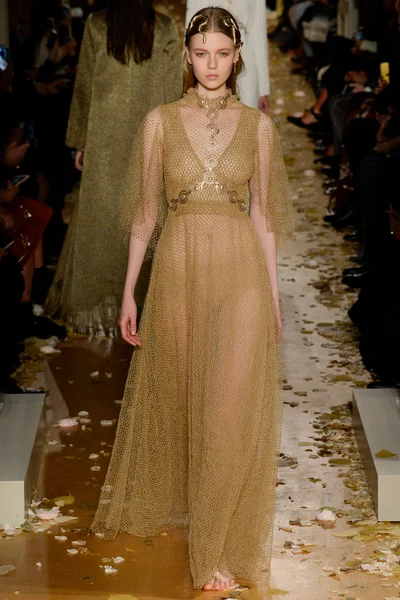 Look 42